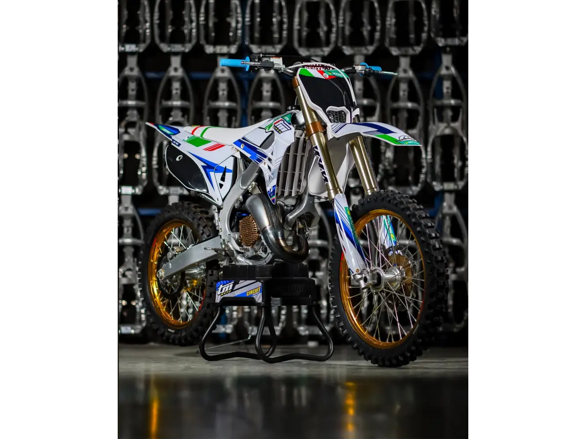 2T 125 MX ES MY26 - LIMITED EDITION - Versione TM CORSE Replica Trentino GP White  (Gli optional della moto non sono acquistabili singolarmente)
